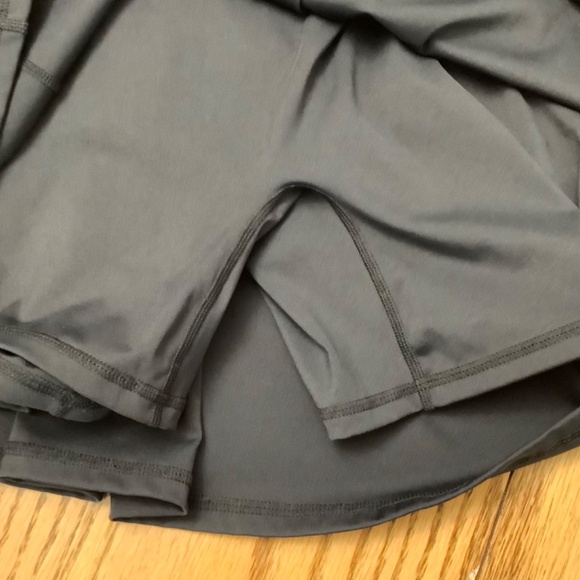 Elegant Black Mini Dress - Picture 6 of 8